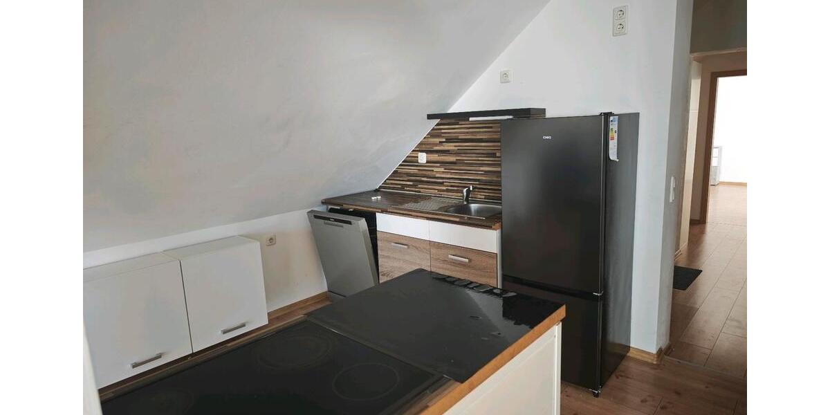 Dachgeschoßwohnung Schrobenhausen - 3 Zimmer, 68 m&sup2;, 780&euro; | Angebot:26698855