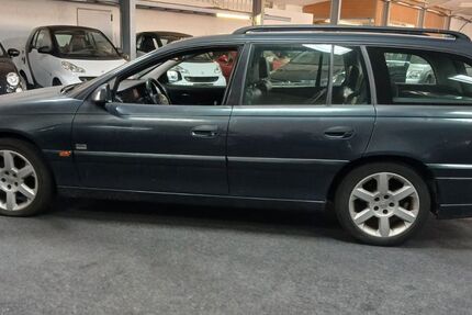 Opel Omega 235.000 km 2.850 &euro; Rüsselsheim 65428