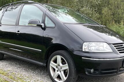 VW Sharan 228.000 km 4.490 € Bremen 28197