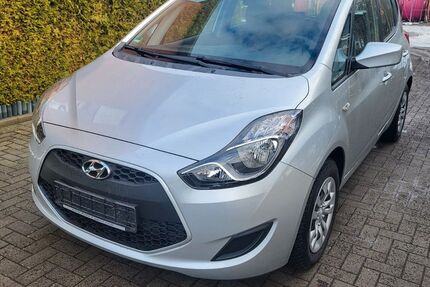 Hyundai ix20 39.600 km 9.690 &euro; Hamburg 22045