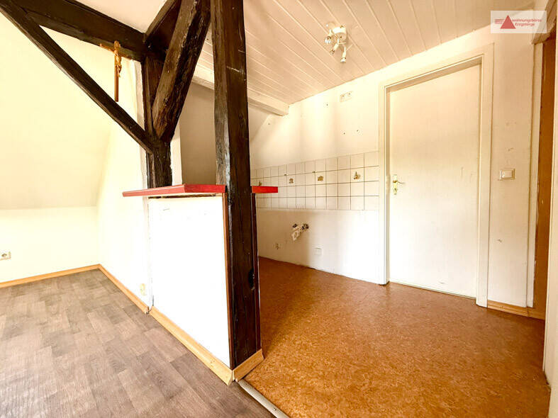 Reihenmittelhaus Zschopau - 9 Zimmer, 210 m&sup2;, 69.000&euro; | Angebot:22452439