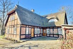 HORN IMMOBILIEN ++ tolles Reetdach-Fachwerkhaus in Alt Rehse bei Neubrandenburg, Denkmalschutz - Einfamilienhaus Alt Rehse Alt Rehse | Angebot:26225814