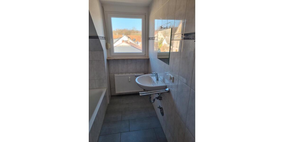 Dachgeschoßwohnung Müllheim - 3 Zimmer, 87 m&sup2;, 329.000&euro; | Angebot:26407438