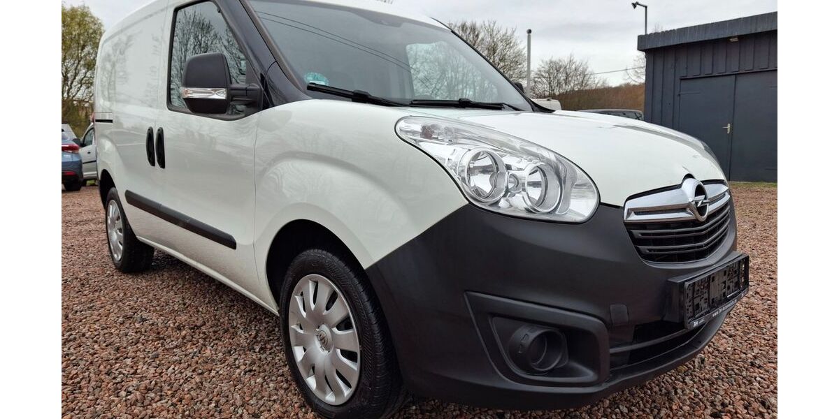 Opel Combo 97.000 km 8.900 &euro; Bad doberan 18209