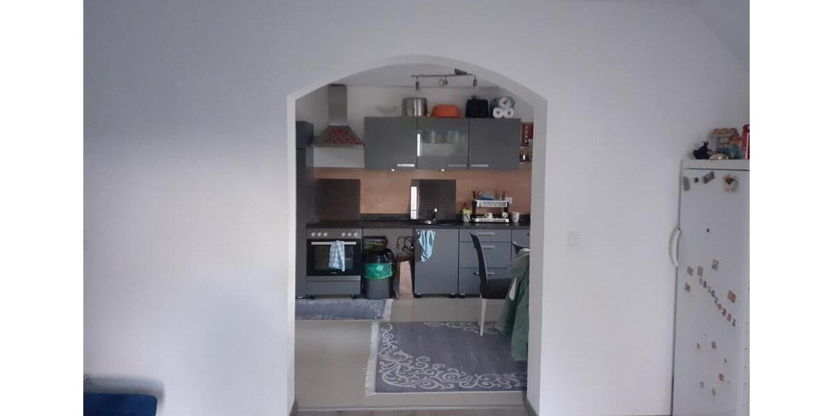 Dachgeschoßwohnung Neustadt an der Waldnaab - 3 Zimmer, 90 m&sup2;, 800&euro; | Angebot:25104520