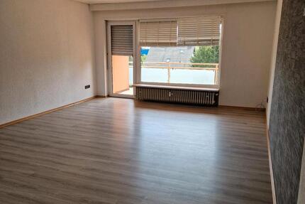 Wohnung Saarbrücken Dudweiler - 3 Zimmer, 90 m&sup2;, 600&euro; | Angebot:26413185