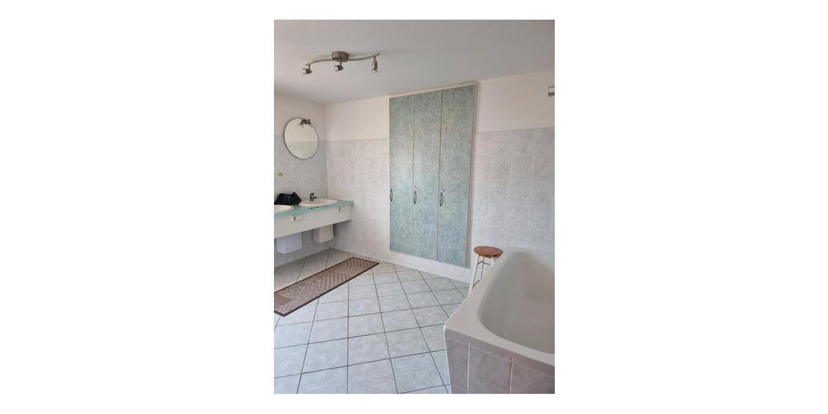 Doppelhaushälfte Karlshagen - 7 Zimmer, 210 m&sup2;, 239.000&euro; | Angebot:26322958