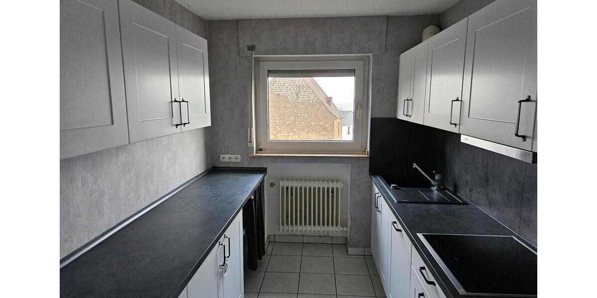 Etagenwohnung Ettringen - 4 Zimmer, 100 m&sup2;, 850&euro; | Angebot:24729270