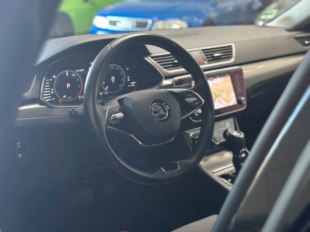 Skoda Superb 1.4 TSI iV DSG STYLE COMBI Navi*Standheiz 96.227 km 22.990 € Gebesee 99189