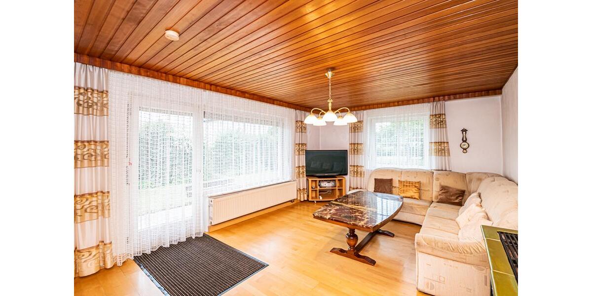 Zweifamilienhaus mit Garten in absoluter TOP-LAGE nahe Cham - Zweifamilienhaus Cham / Michelsdorf Michelsdorf | Angebot:12501300