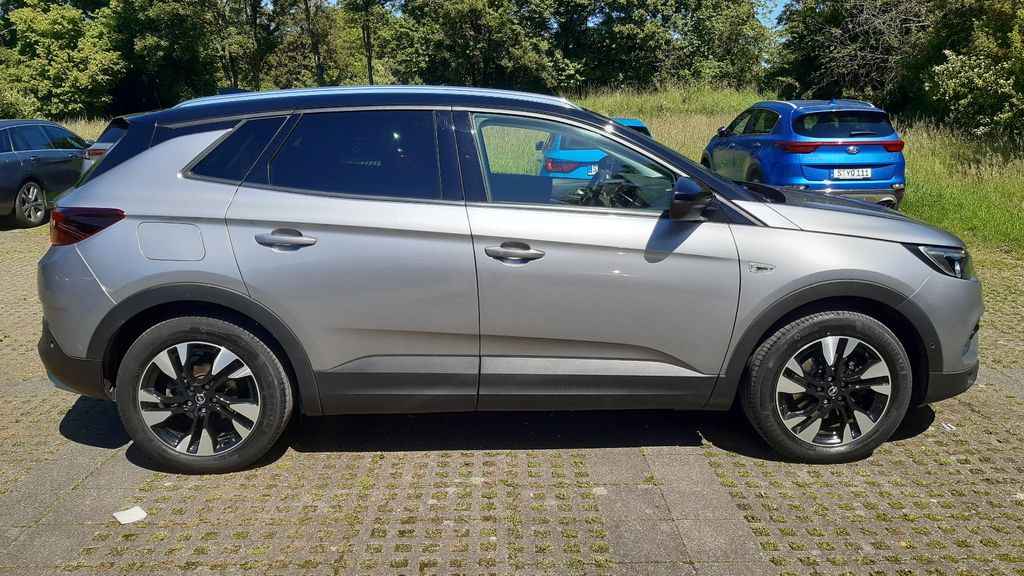 Opel Grandland (X) 64.500 km 18.499 &euro; Stuttgart 70437