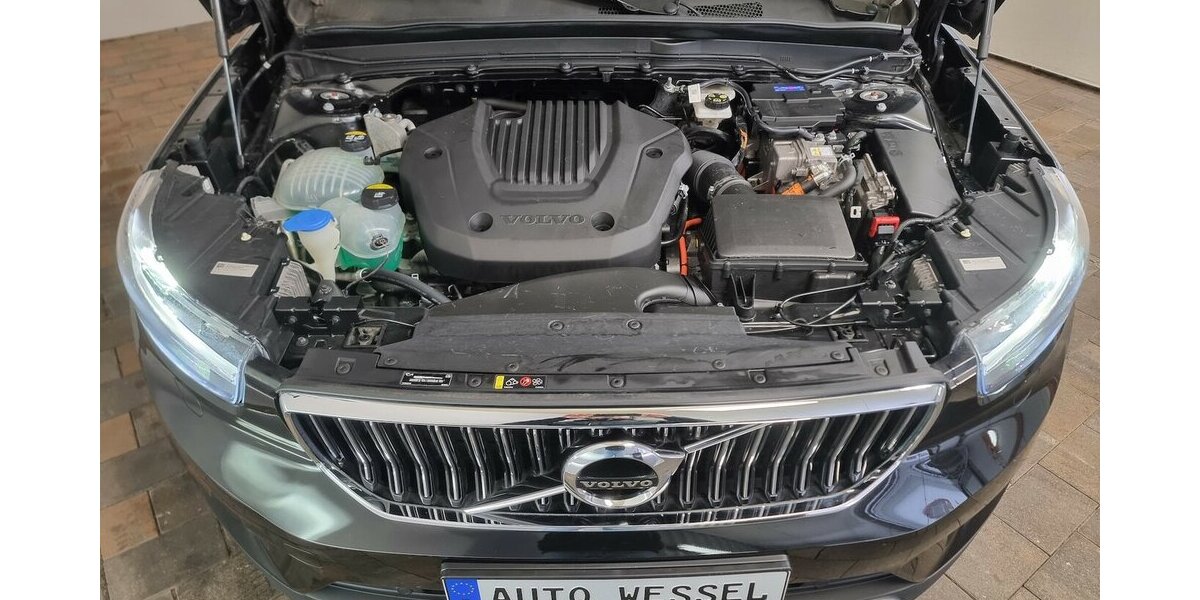 Volvo XC40 Hybrid 2WD PHEV LED AHK Navi Kamera 69.100 km 25.850 &euro; Garrel 49681