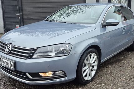 VW Passat 83.299 km 9.990 &euro; München 80809
