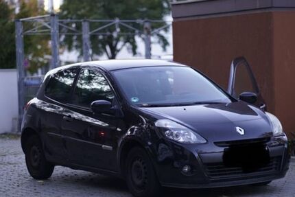 Renault Clio 212.000 km 1.150 &euro; Wolfsburg 38440