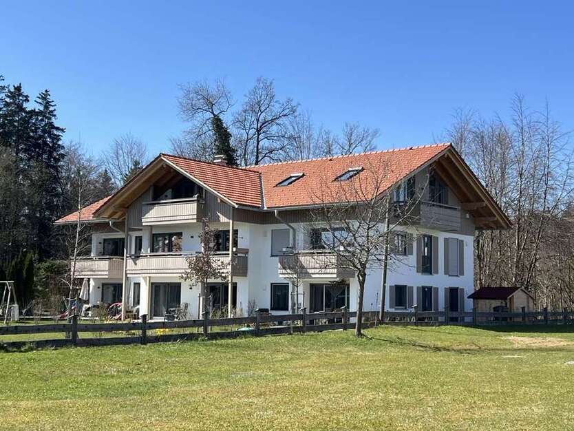 Wohnung zum Mieten in Holzkirchen 2.200 € 127 m²