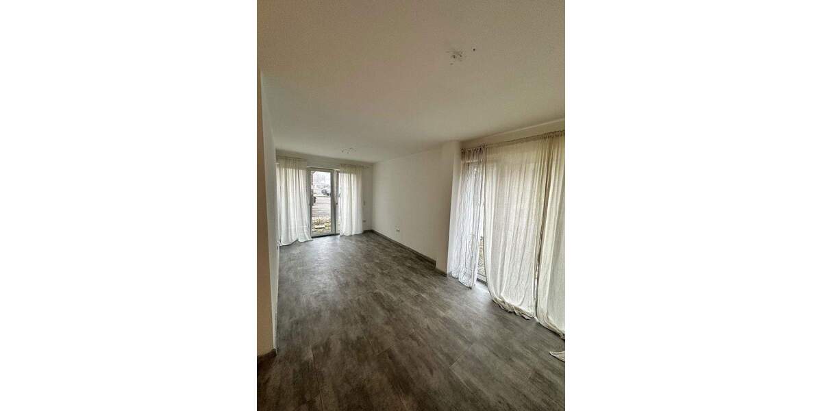 Schöne Gartenwohnung 2 zimmer