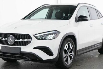Mercedes-Benz GLA 180 13.840 km 37.300 &euro; Bad Doberan 18209