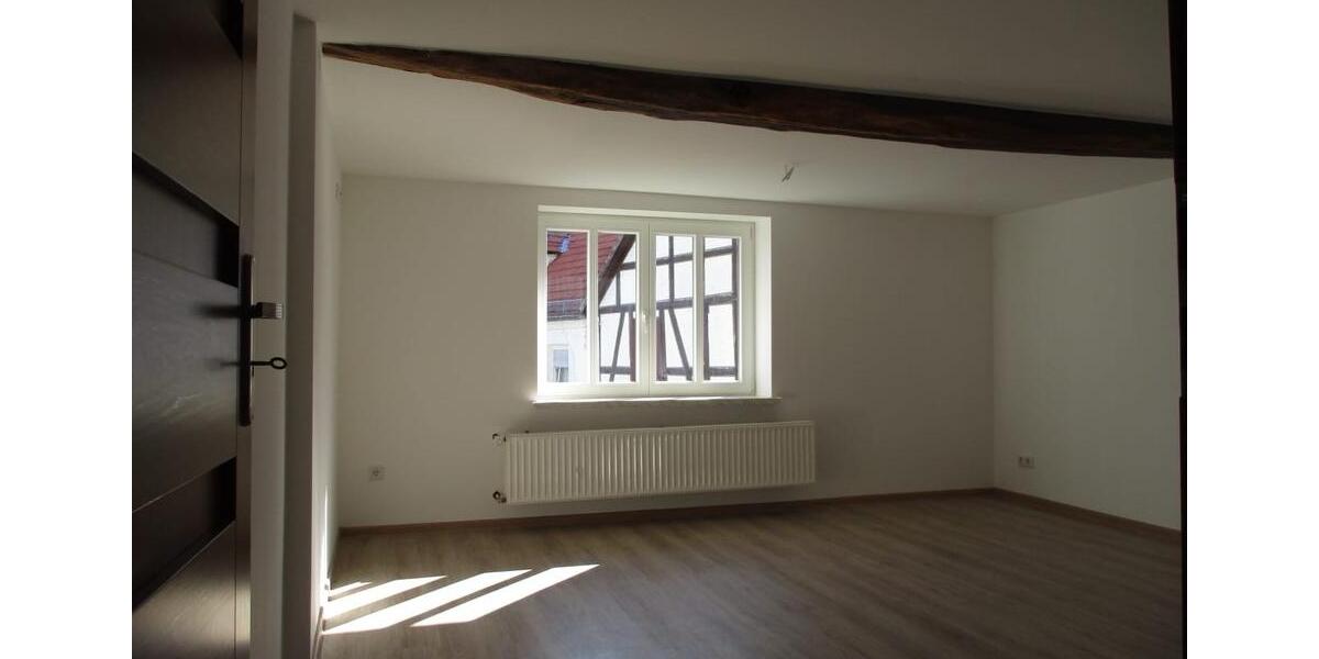 Etagenwohnung Borken (Hessen) - 3 Zimmer, 100 m&sup2;, 860&euro; | Angebot:26102419