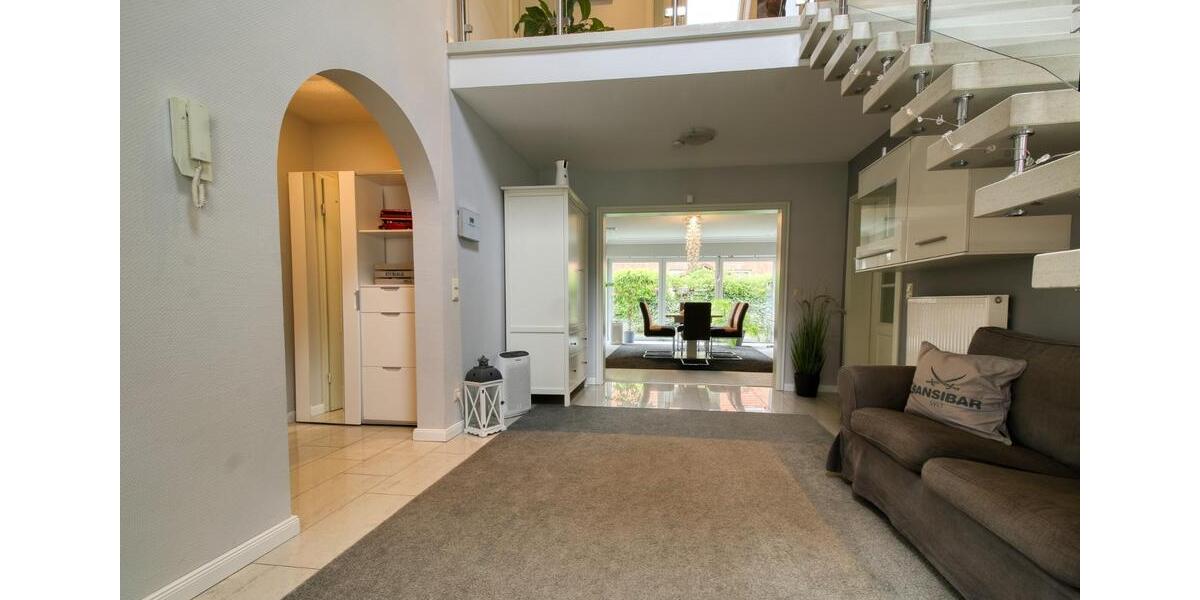 Einfamilienhaus Husum - 6 Zimmer, 228 m&sup2;, 649.000&euro; | Angebot:26663392