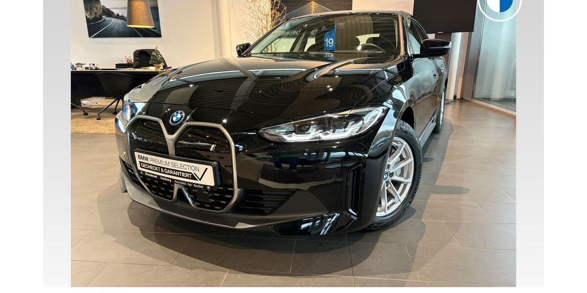 BMW i4 12.699 km 34.790 &euro; Duisburg 47119