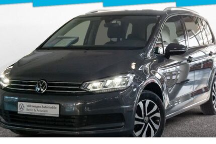VW Touran 51.826 km 26.930 &euro; Berlin 10587
