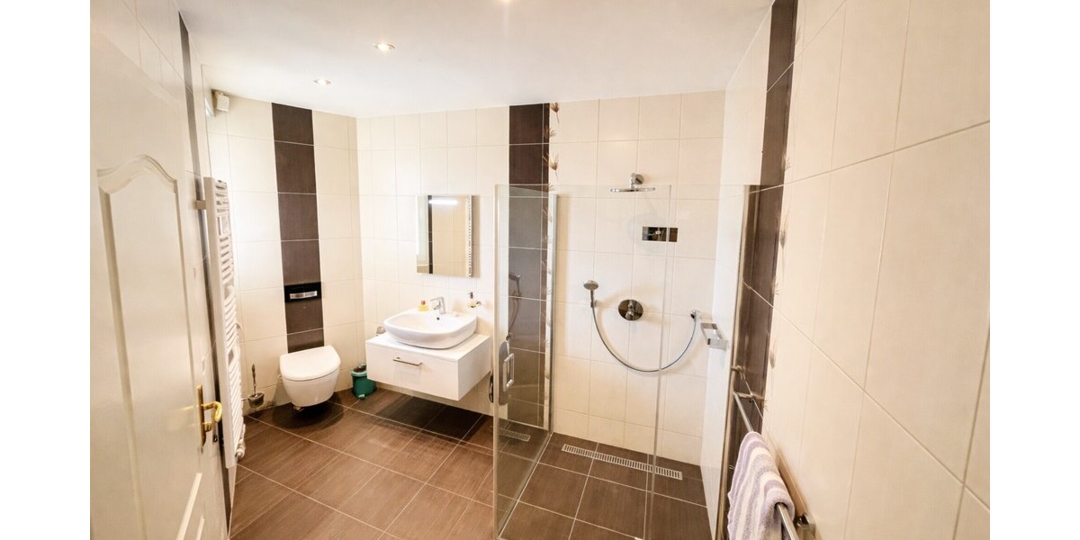 Wandlitz - EFH auf 1.283 Grundstück mit Garten, Terrasse, Garage - nur 500 m zum Wandlitzer See ! - Einfamilienhaus Wandlitz | Angebot:26021185