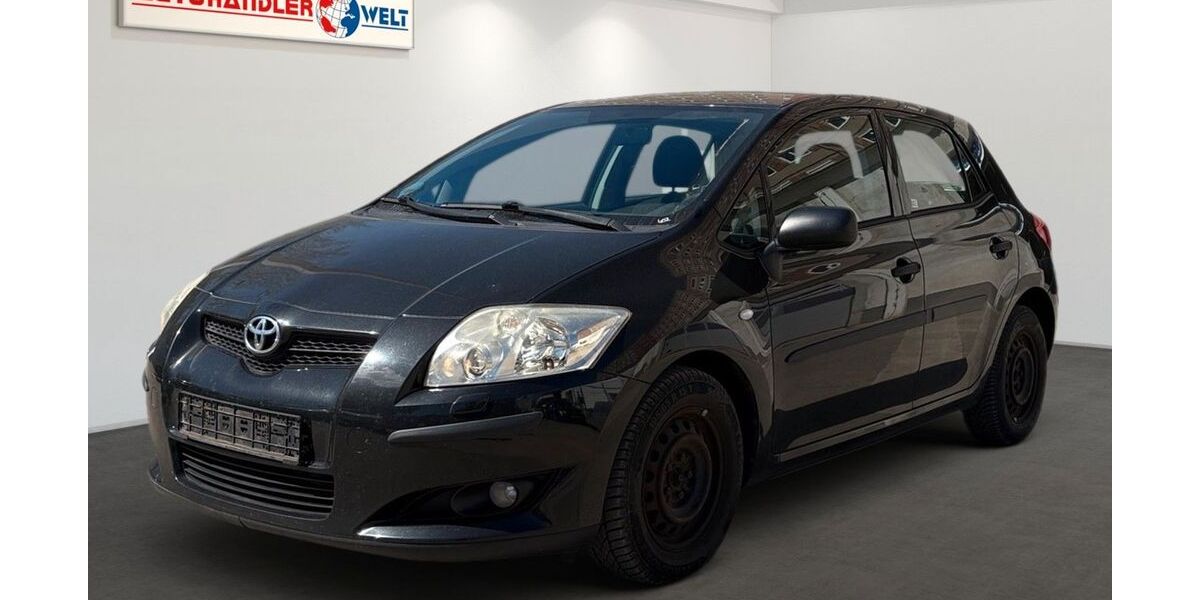Toyota Auris 129.583 km 2.999 &euro; Berlin 12681
