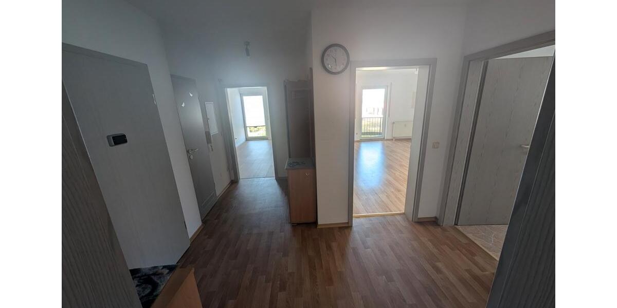 Etagenwohnung Schwandorf - 3 Zimmer, 78 m&sup2;, 670&euro; | Angebot:26698823