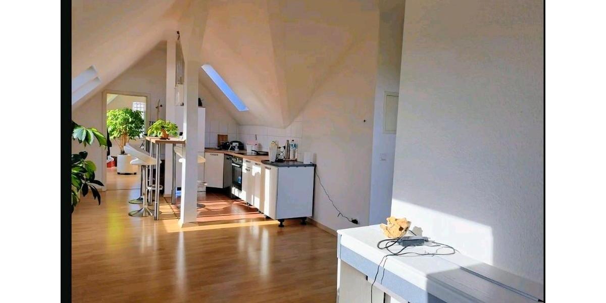 Dachgeschoßwohnung Frankfurt am Main Gallus - 3 Zimmer, 77 m&sup2;, 1.150&euro; | Angebot:25420638