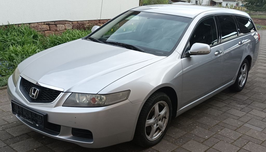 Honda Accord 292.000 km 999 &euro; Buttlar 36419