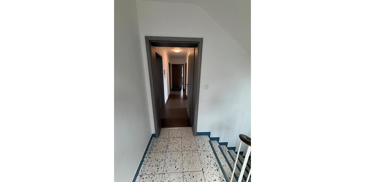 Einfamilienhaus Bad Oeynhausen - 7 Zimmer, 180 m&sup2;, 419.000&euro; | Angebot:26891030