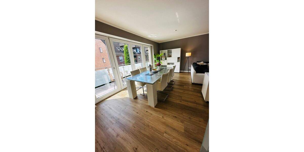 Etagenwohnung Uetersen - 3 Zimmer, 93 m&sup2;, 1.350&euro; | Angebot:24992347