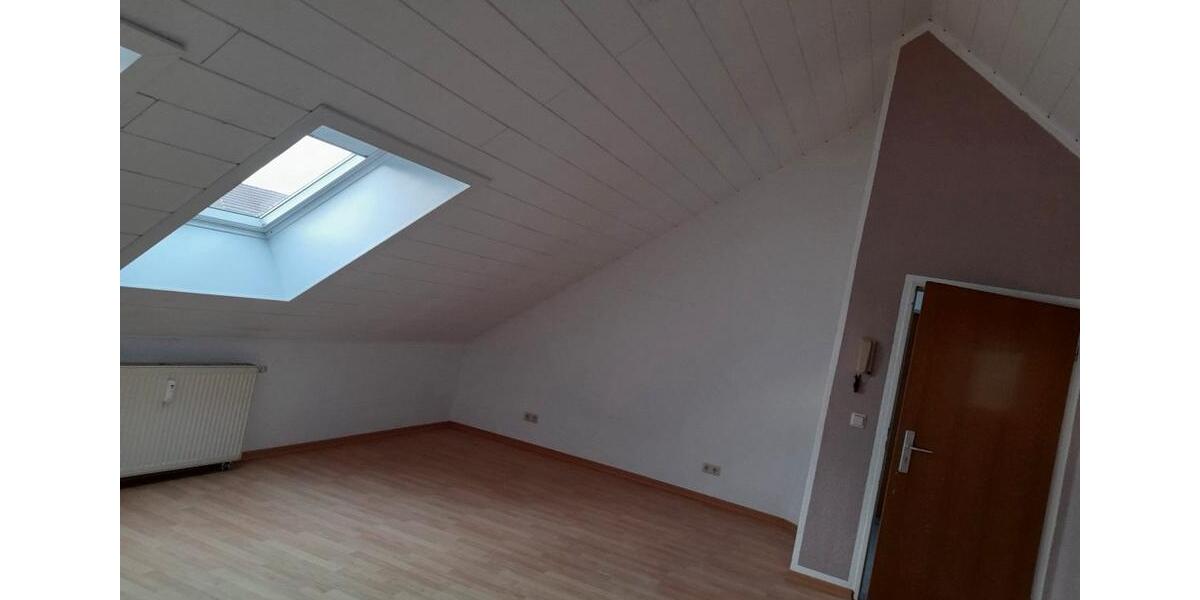 Dachgeschoßwohnung Drei Gleichen - 1 Zimmer, 44 m&sup2;, 29.900&euro; | Angebot:23190985