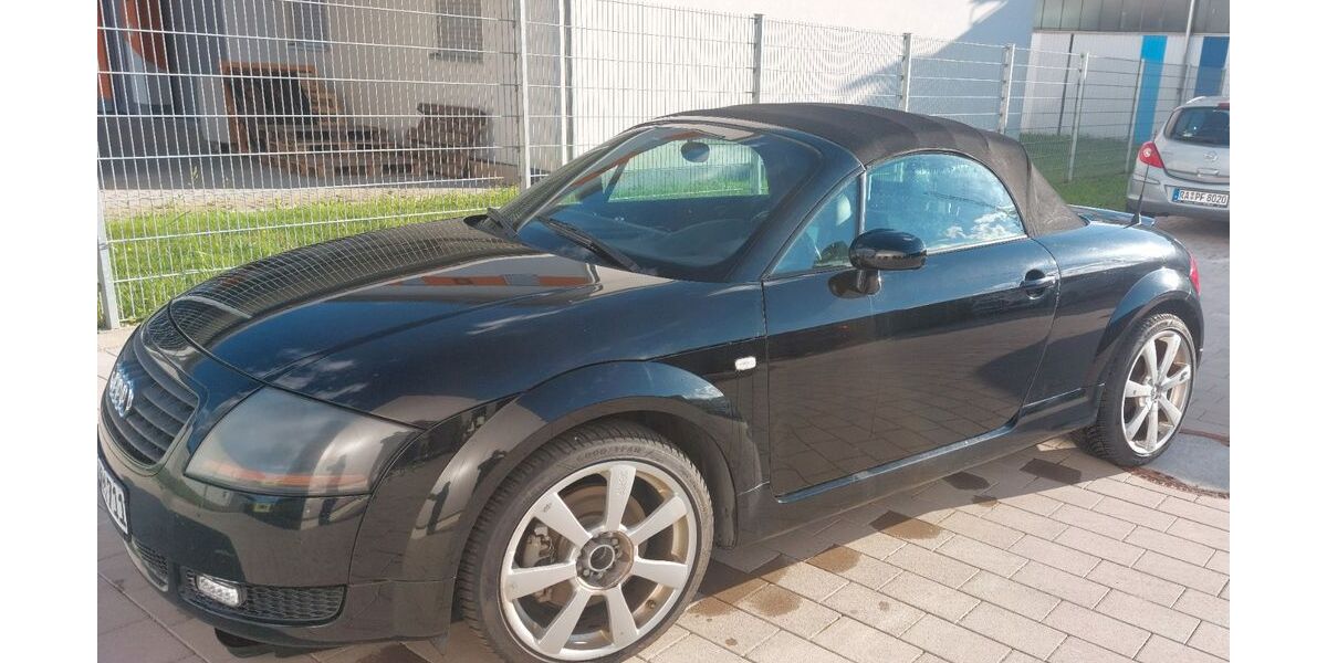 Audi TT 230.000 km 2.000 &euro; Karlsruhe 76228