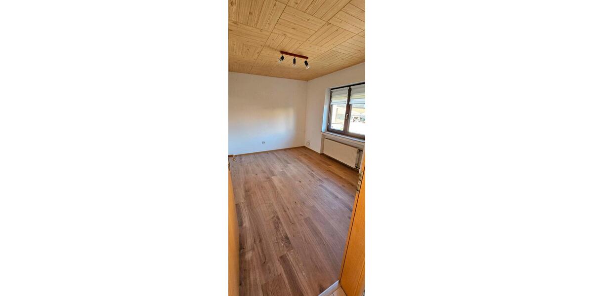 Einfamilienhaus Lauterecken - 5 Zimmer, 100 m&sup2;, 750&euro; | Angebot:26378349