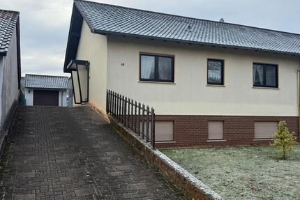 Haus Kirkel - 10 Zimmer, 230 m&sup2;, 350.000&euro; | Angebot:24868755