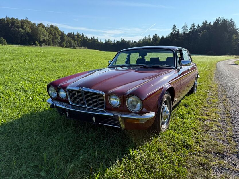 Jaguar XJ6 71.650 km 18.900 € Dietramszell 83623