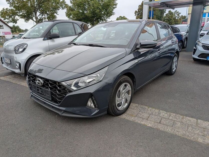 i20