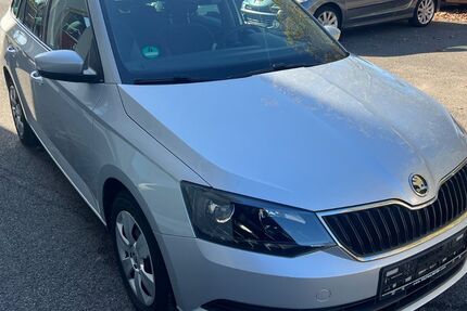 Skoda Fabia 79.000 km 8.999 &euro; Recklinghausen 45663