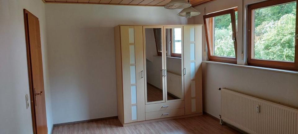 Etagenwohnung Steinau an der Straße - 2 Zimmer, 53 m&sup2;, 490&euro; | Angebot:26611141