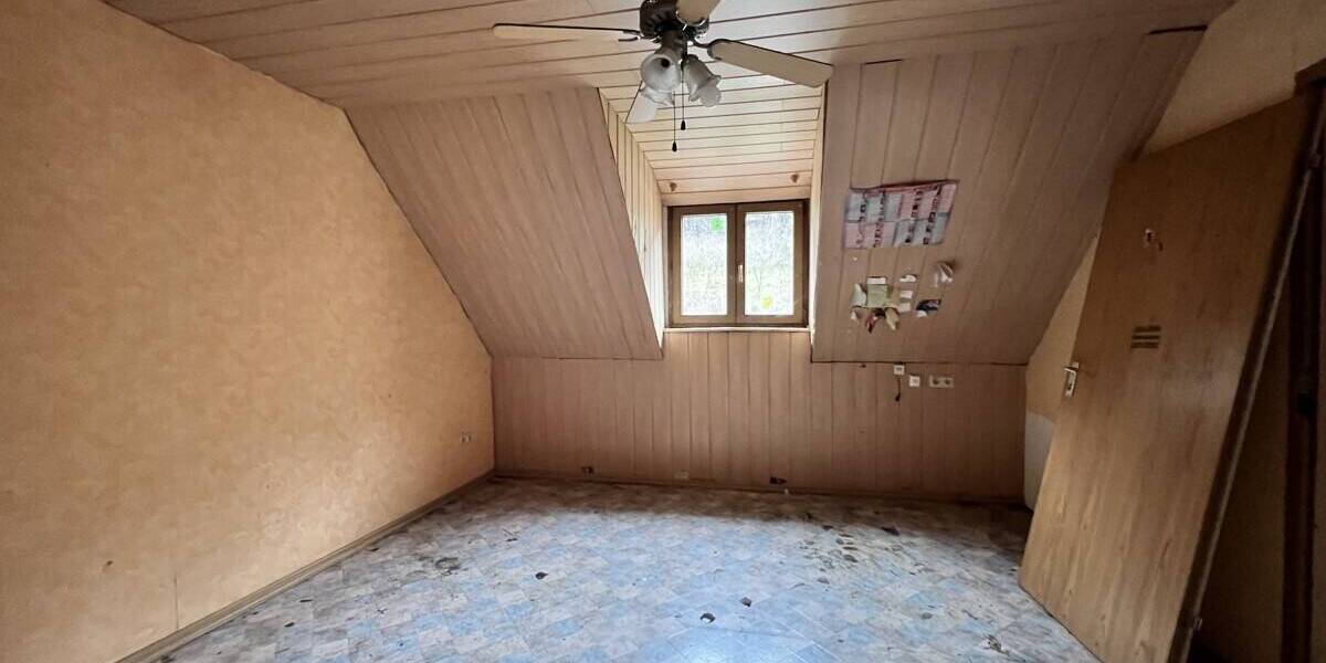 Mehrfamilienhaus, Wohnhaus Blieskastel / Niederwürzbach Niederwürzbach - 5 Zimmer, 100 m&sup2;, 69.000&euro; | Angebot:25984400