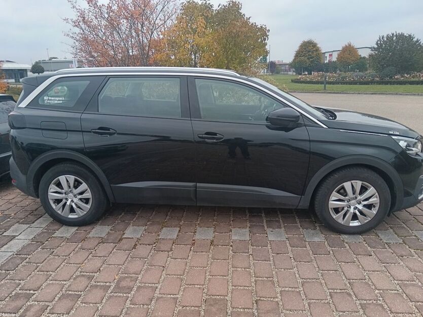 Peugeot 5008 125.000 km 18.500 € Donauwörth 86609