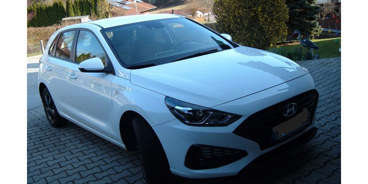 Hyundai i30 28.900 km 16.700 &euro; Straßkirchen 94121