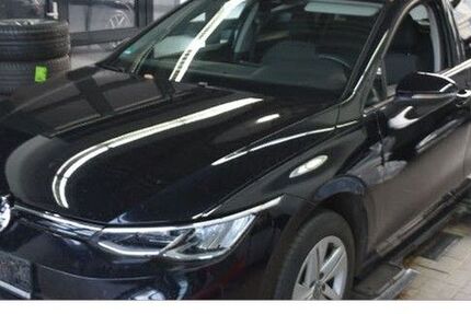 VW Golf 66.326 km 23.870 &euro; Halle (Saale) 06110