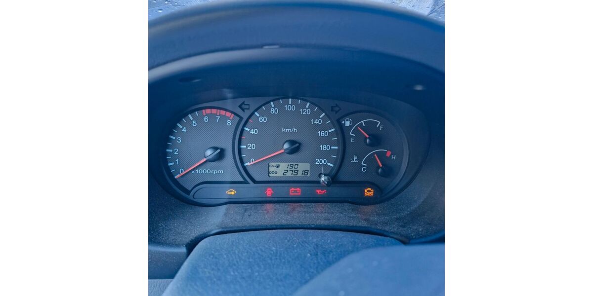 Hyundai Accent 27.918 km 3.700 &euro; Kahl am Main 63796