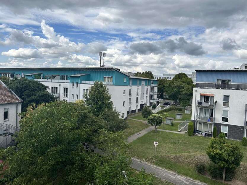 Wohnung zum Mieten in Düsseldorf 900 € 67 m² 2 zimmer