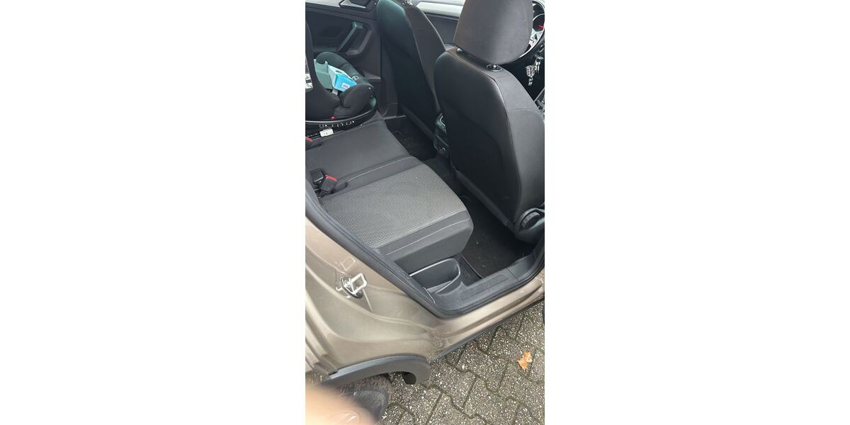 VW Tiguan 181.000 km 13.900 € Krefeld 47804