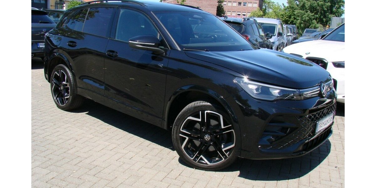 VW Tiguan R-Line BlackStyle 4M Pano AHK SHZ IQ Light 44.213 km 47.980 &euro; Falkensee 14612