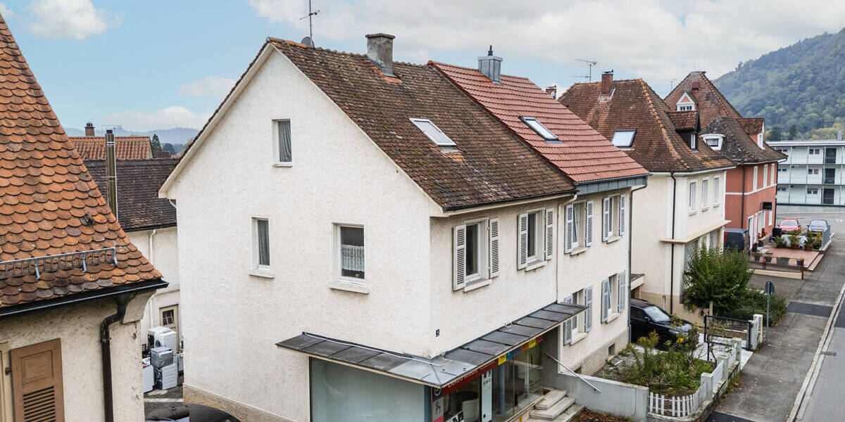 Mehrfamilienhaus, Wohnhaus Singen - 7 Zimmer, 188 m&sup2;, 375.000&euro; | Angebot:26345436