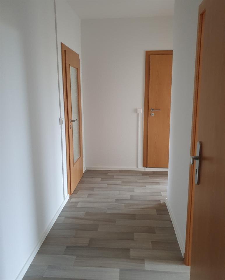 Schicke 5 - Raumwohnung mit Balkon in der Sachsenallee 92 zu vermieten! zimmer